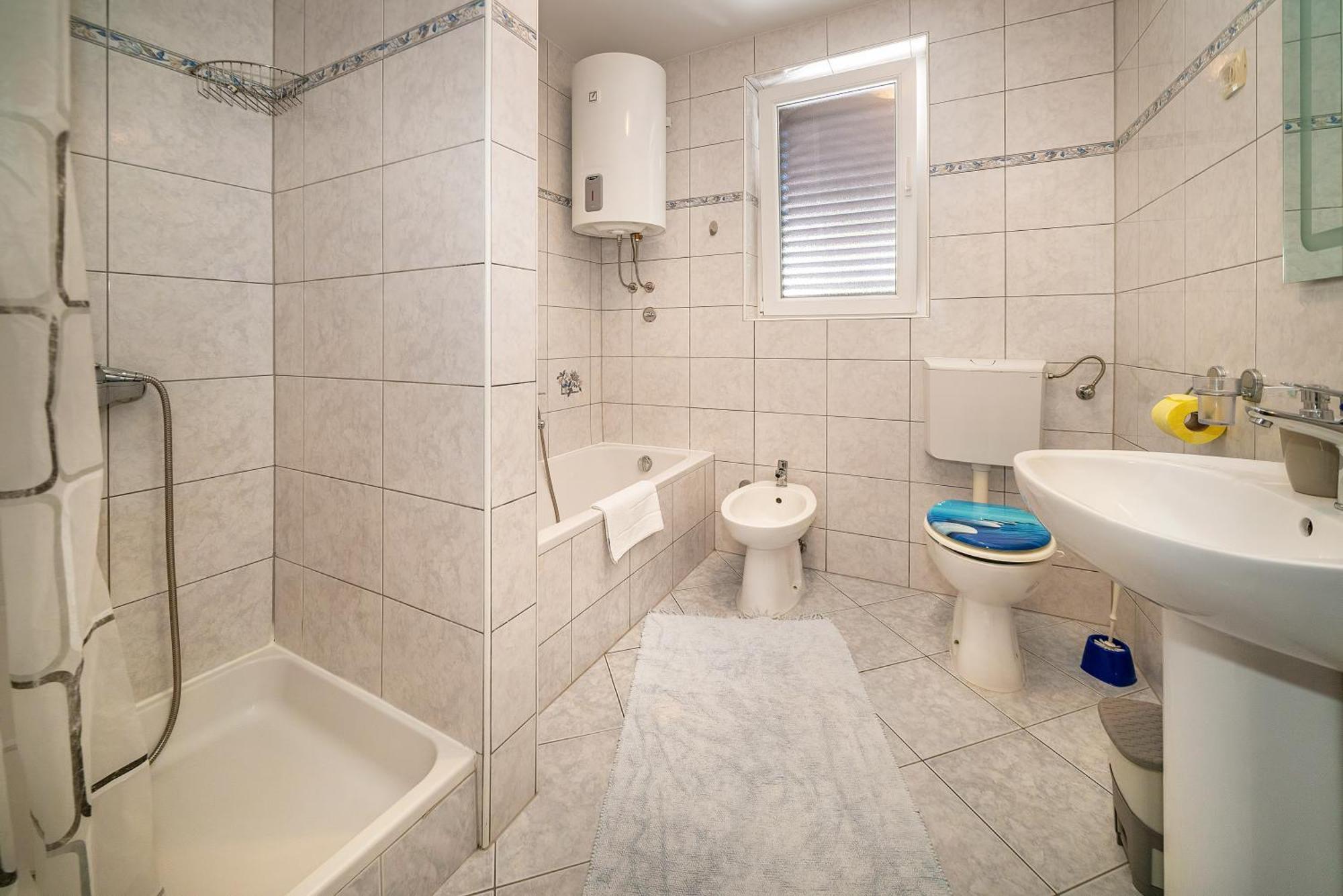 Apartments Kricin 14 Laura Башка Екстер'єр фото