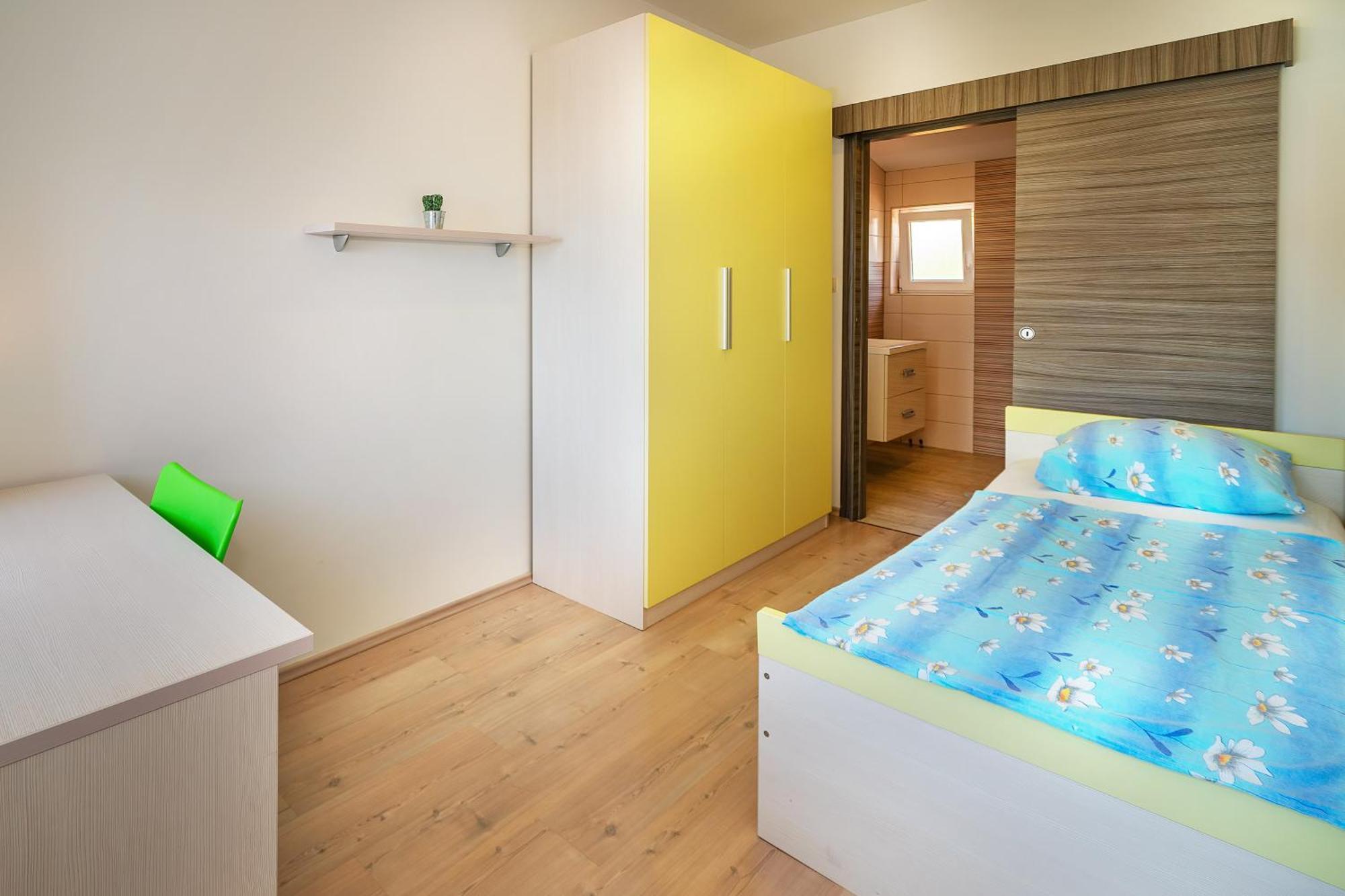 Apartments Kricin 14 Laura Башка Екстер'єр фото