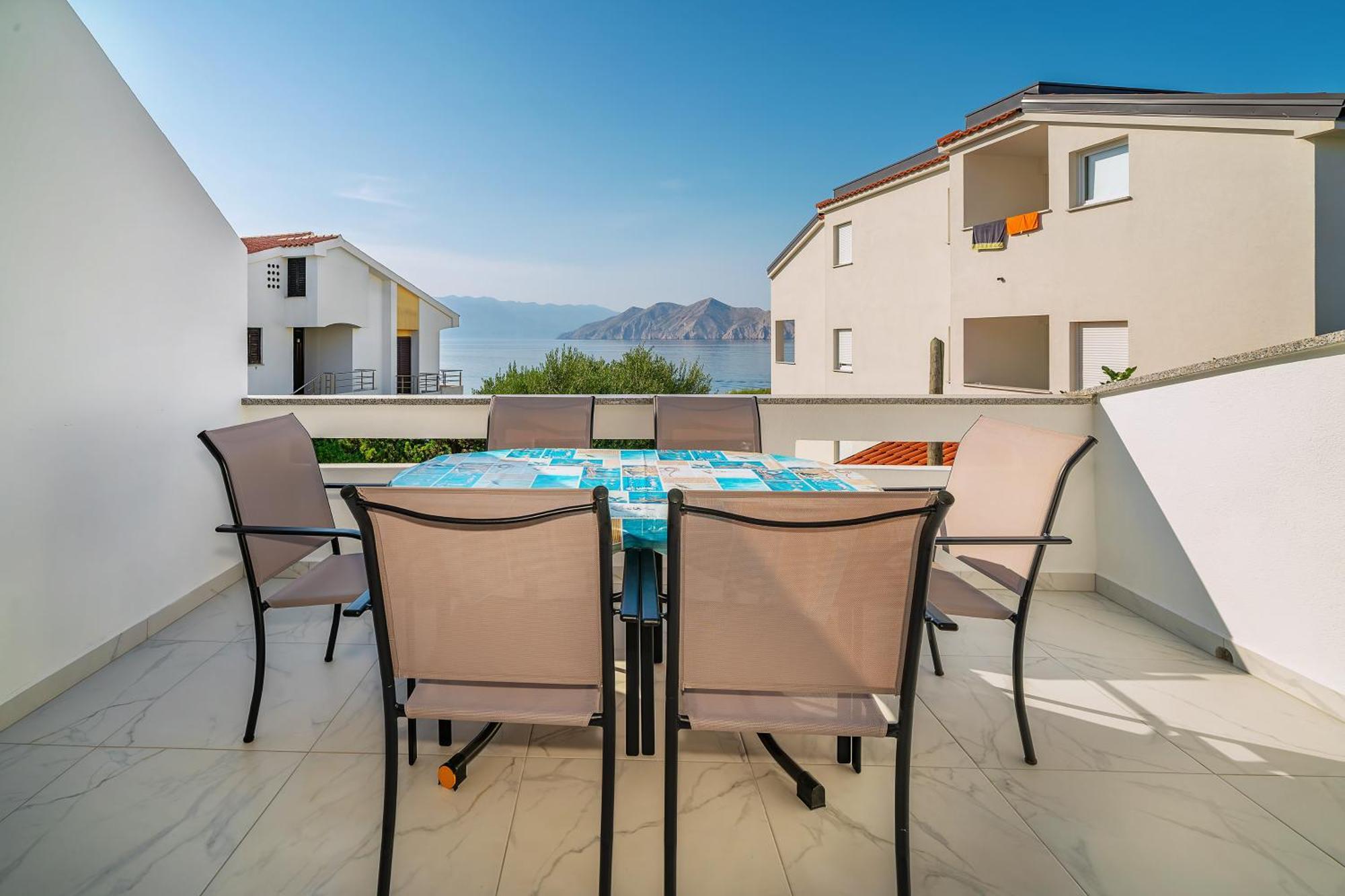 Apartments Kricin 14 Laura Башка Екстер'єр фото